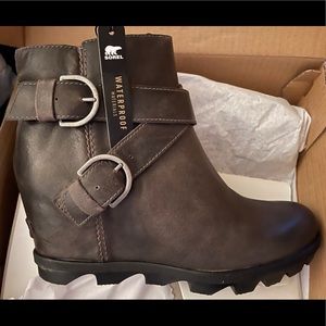 Sorel Joan of Arctic Wedge II Buckle Ankle Boots
